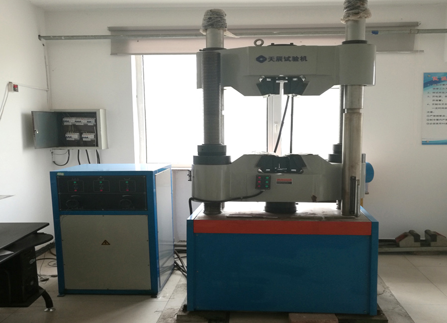 万能试验机